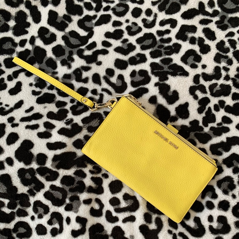 “Michael Kors” Wallet